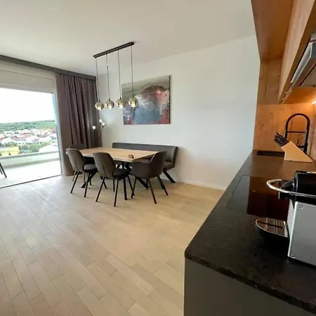 Exclusive Sea View Appartement